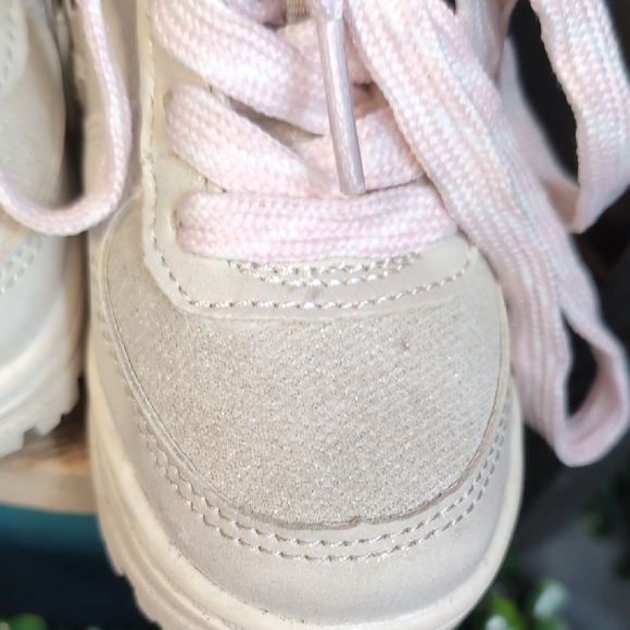 Carter's Kids Sparkle Boots with Pink Laces and Fur - Picture 5 of 13